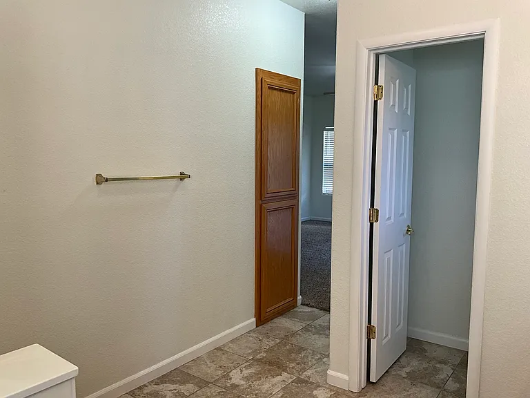 8418 Granite Cove Dr — Photo 22