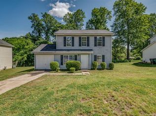 324 Sleepy Hollow Rd, Charlotte, NC 28217