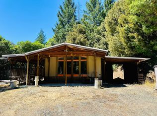 2505 Huckleberry Ln, Whitethorn, CA 95589