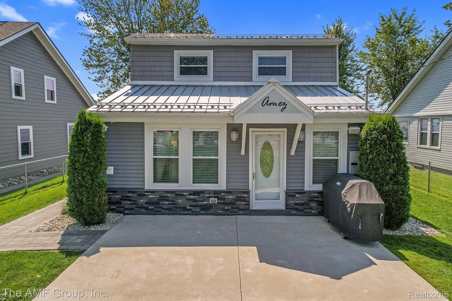 38420 Murdicks Dr photo 1