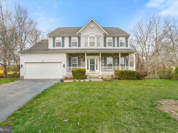 474 Spyglass Hill Dr, Charles Town, WV 25414