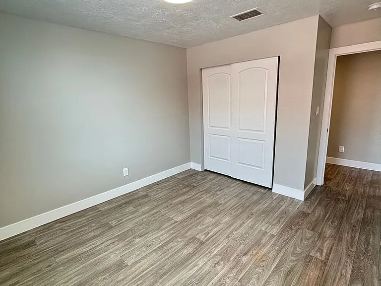 New Brigham Apartments — Photo 50