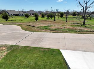 2605 Candlestick Dr, Granbury, TX 76049