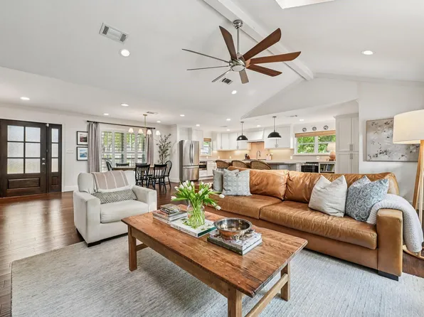 11403 Valley Spring Dr, Houston, TX 77043