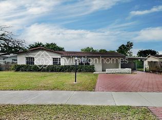 3220 SW 118th Ct, Miami, FL 33175