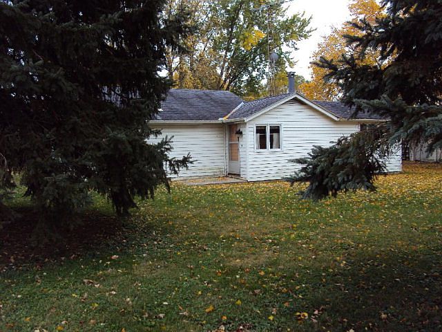 1st image of 401 Gustin Dr
