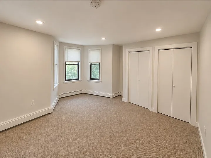 2 bed, 758 sqft, $3,200 — Photo 4