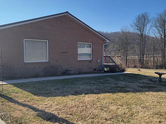 4th image of 132 Ridgecrest Dr