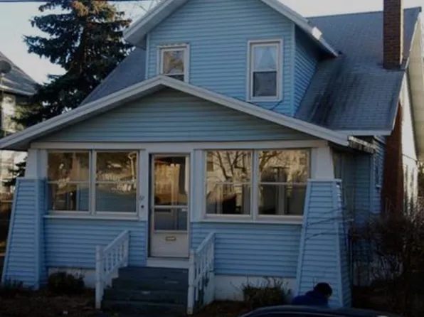 61 Leslie St, Springfield, MA 01104