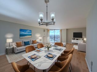 532 Harmon Cove Tower #532, Secaucus, NJ 07094