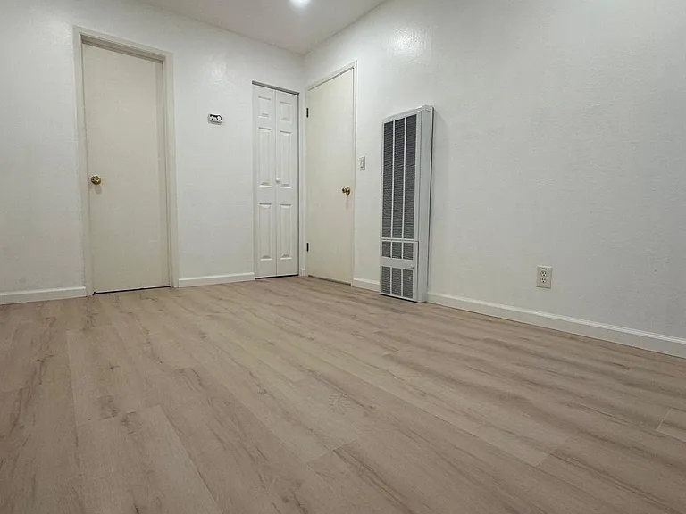 845 Bancroft Way #L — Photo 18
