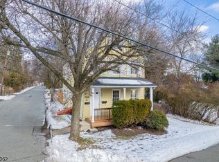 56 Pine Street, Verona Twp., NJ 07044