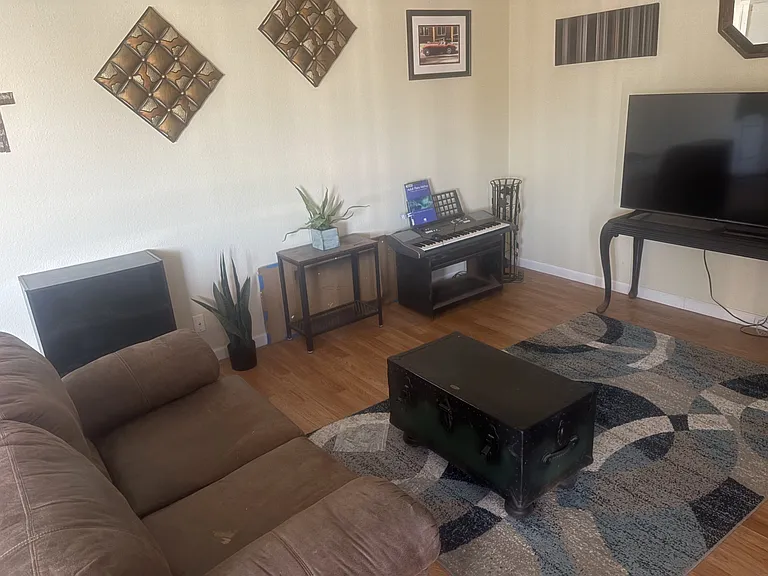 351 Rio Grande Ct #D — Photo 1
