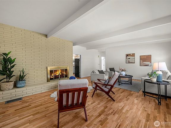 3rd image of 21239 14th Avenue S