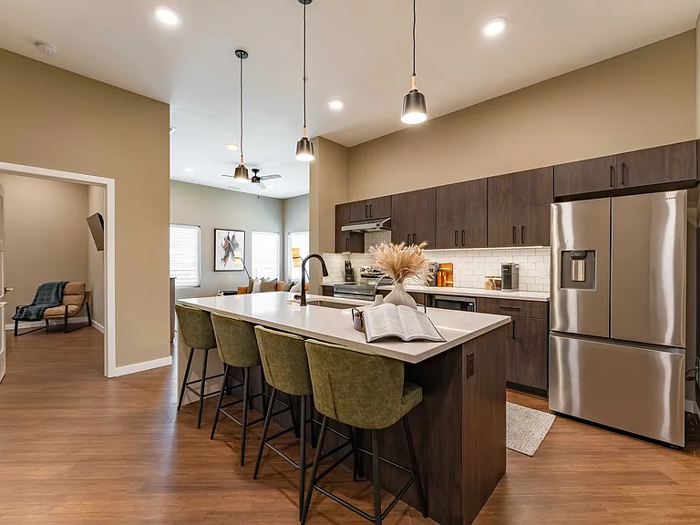 1364 E Battlefield Rd — Photo 161