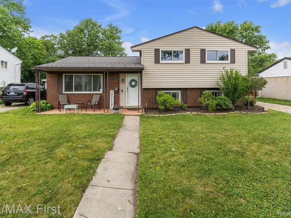 2321 Camel Dr, Sterling Heights, MI 48310