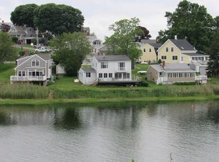 29 Bay Rd, Ipswich, MA 01938