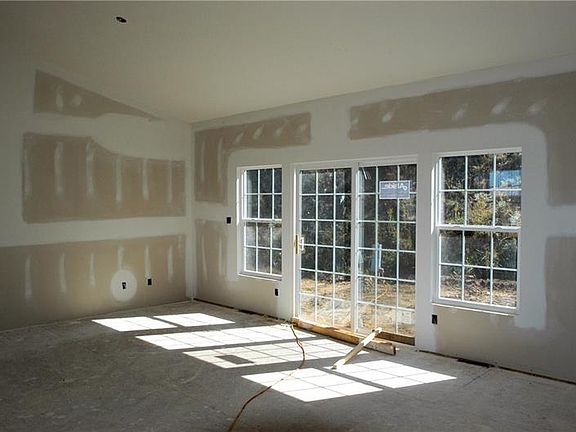 5th image of 3364 Woodwind Dr