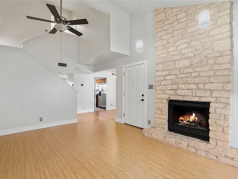 2500 Enfield Rd #3 — Photo 7