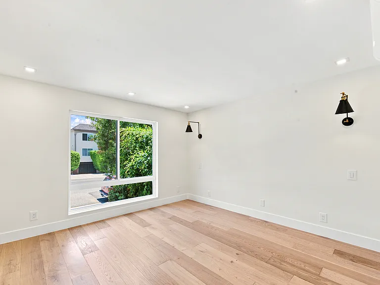 1228 Euclid St #1 — Photo 8