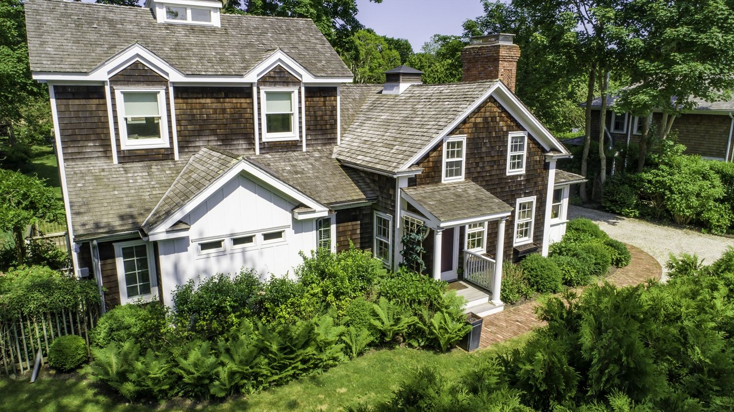 201 Lumber Ln, Bridgehampton, NY 11932 Out East