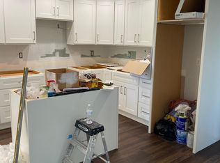 194 Heathcote Rd FLOOR 1, Lindenhurst, NY 11757