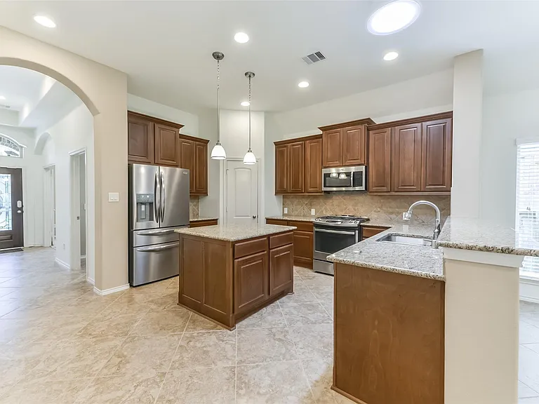 248 Clementine Ct — Photo 9
