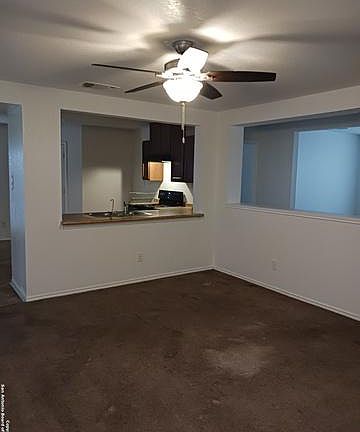 3rd image of 8431 Piedras Crk