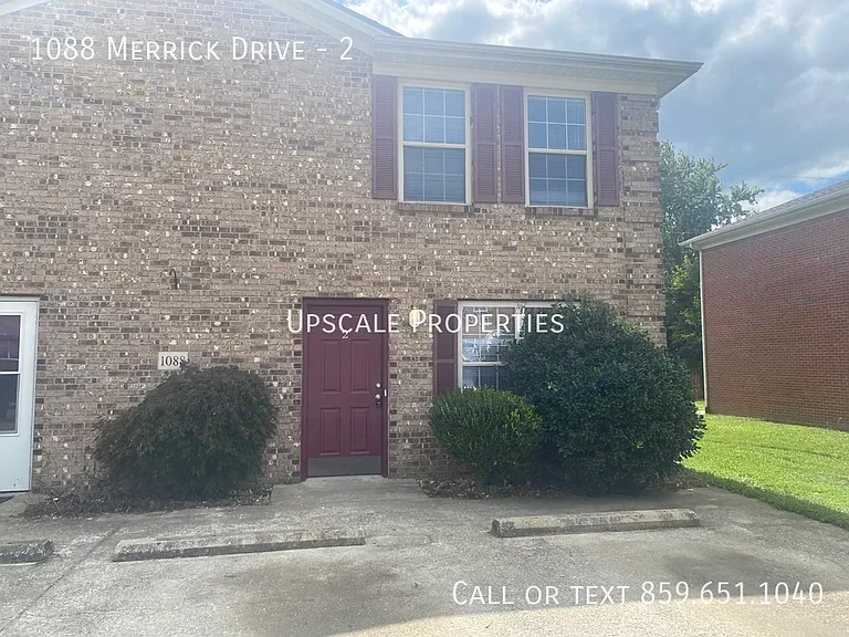 1088 Merrick Dr #2 — Photo 1
