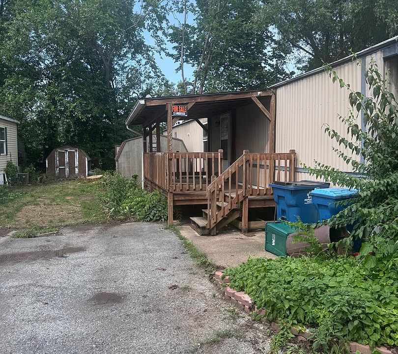 1st image of 2033 Eshelman St