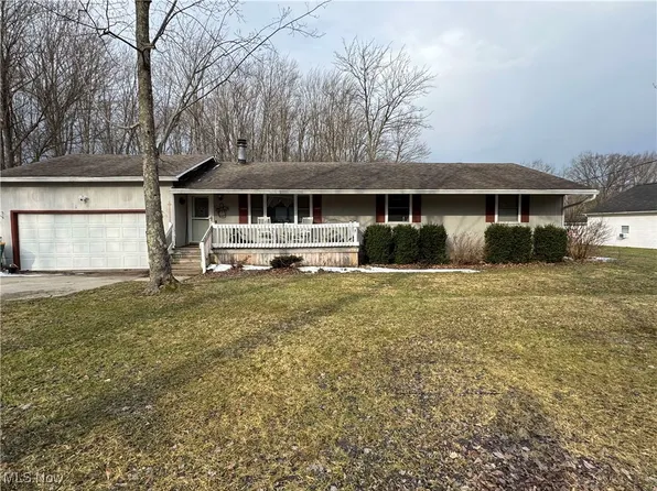8631 Center Rd, Austinburg, OH 44010
