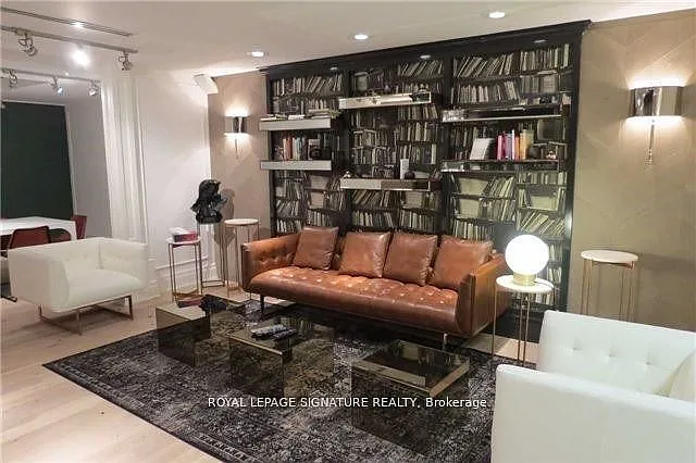 1190 Dundas St E #923 — Photo 12