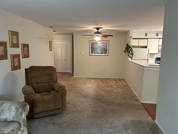 3rd image of 96 E Woodland Ave #96