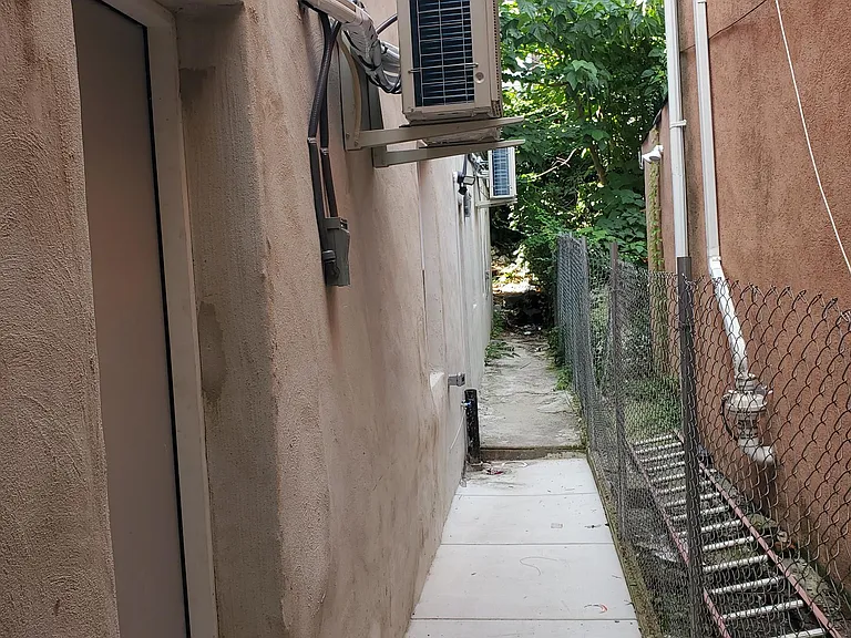 5809 Lansdowne Ave — Photo 5