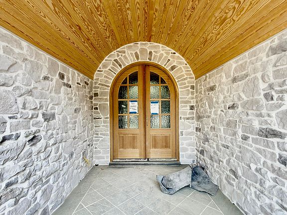 3rd image of 1306 Lennox Pl