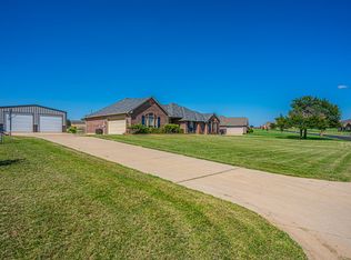 1560 Derby Ln, Guthrie, OK 73044