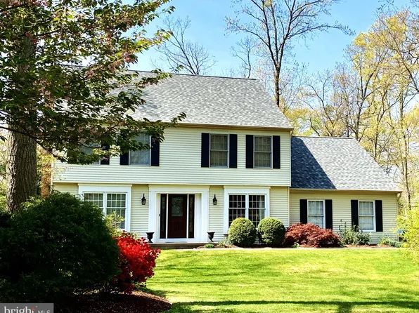 1 Princeton Dr, Shamong, NJ 08088