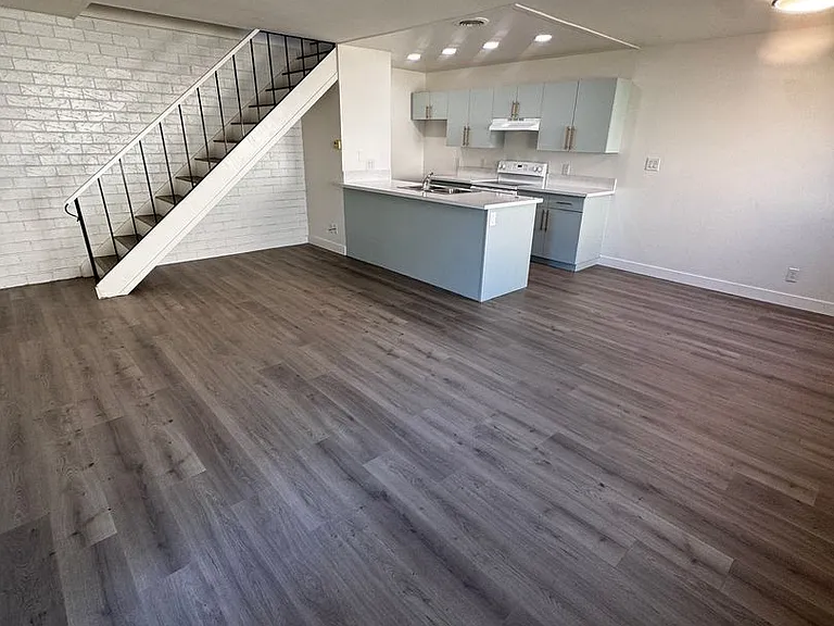 2301 Prescott Rd — Photo 1