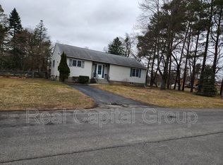 1A Oathout Ln, Latham, NY 12110