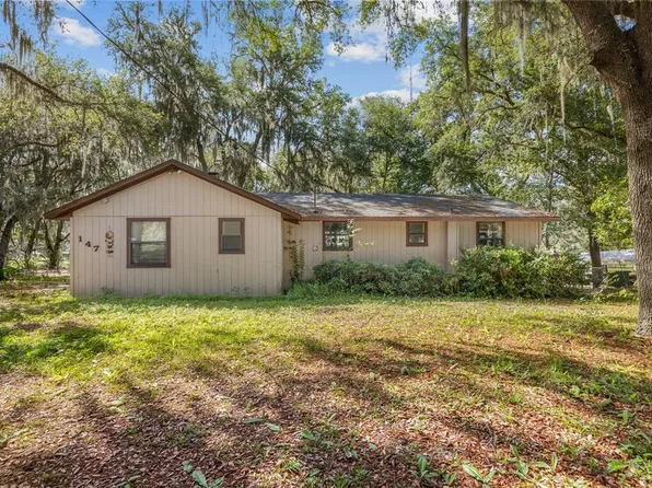 147 Silver Lake Dr, Hawthorne, FL 32640