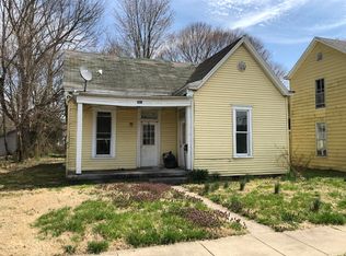 901 6th St, Carrollton, KY 41008