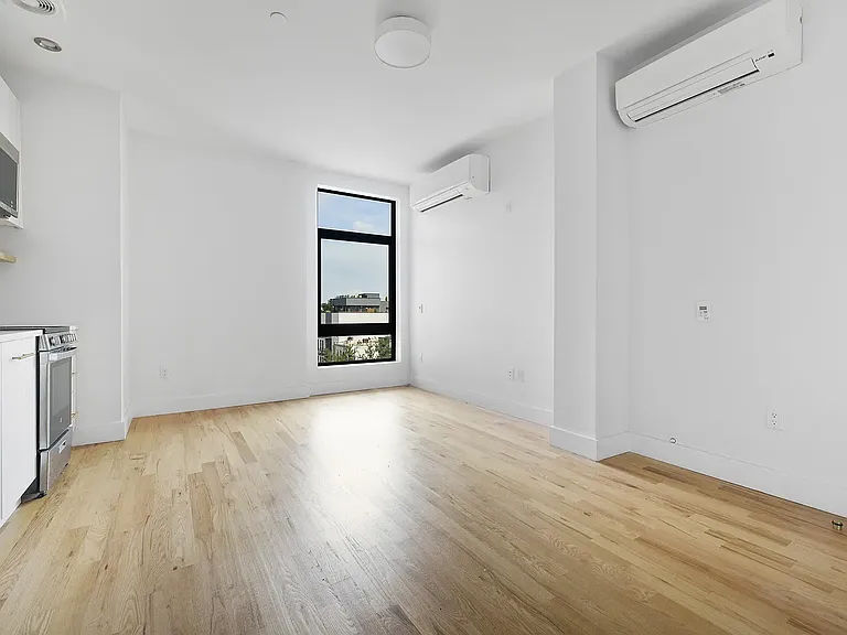 150 Eagle St #6A — Photo 1