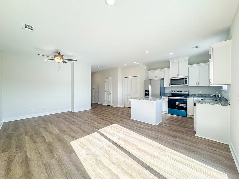 Heritage Pointe Townhomes — Photo 7