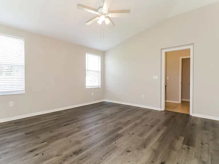 9912 Riverchase Dr — Photo 8