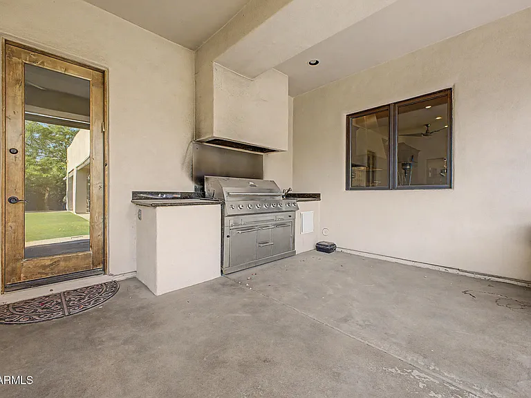 13258 N 79th St — Photo 26