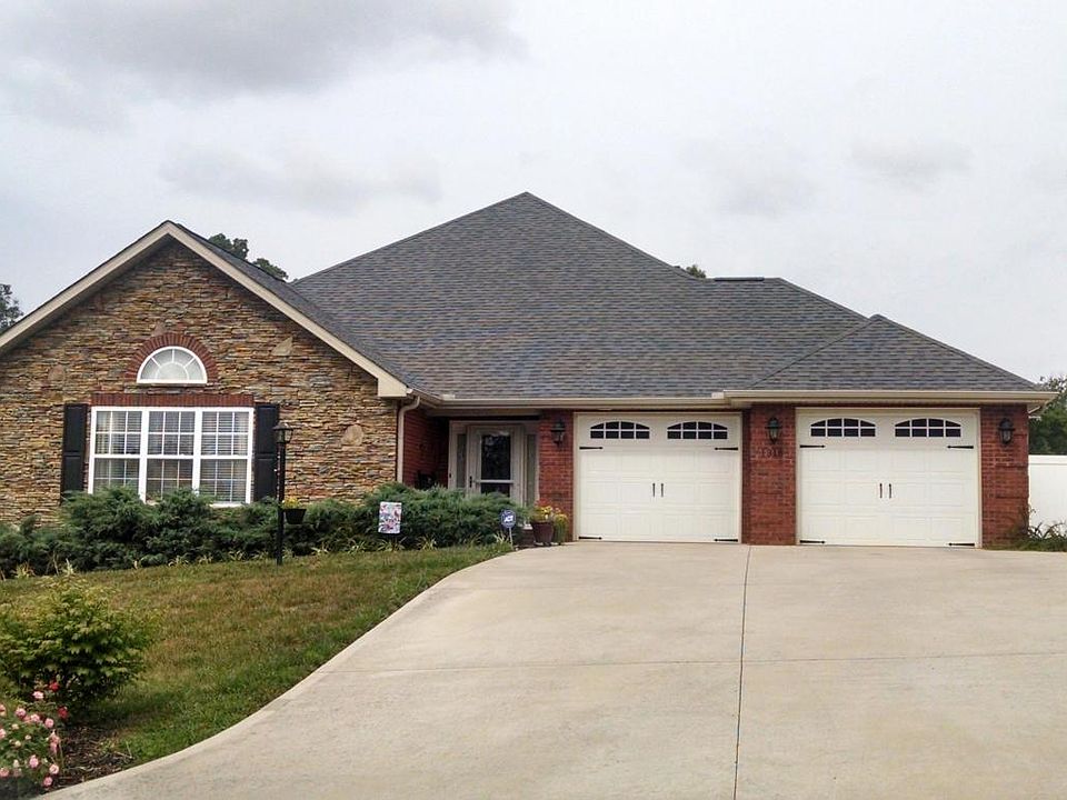 2nd image of 1318 Houston Springs Rd