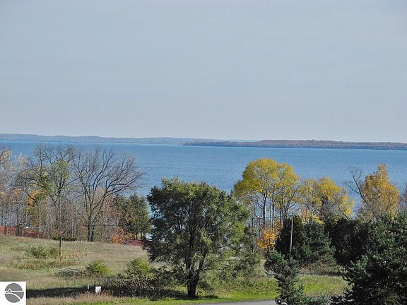 4th image of 11672 E Belanger Woods Dr