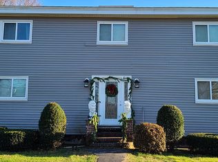 98 Lowell Ave, Haverhill, MA 01832