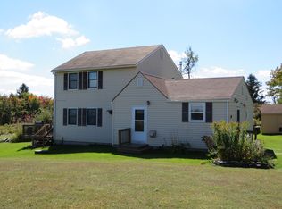 29 South Rd, Peru, MA 01235