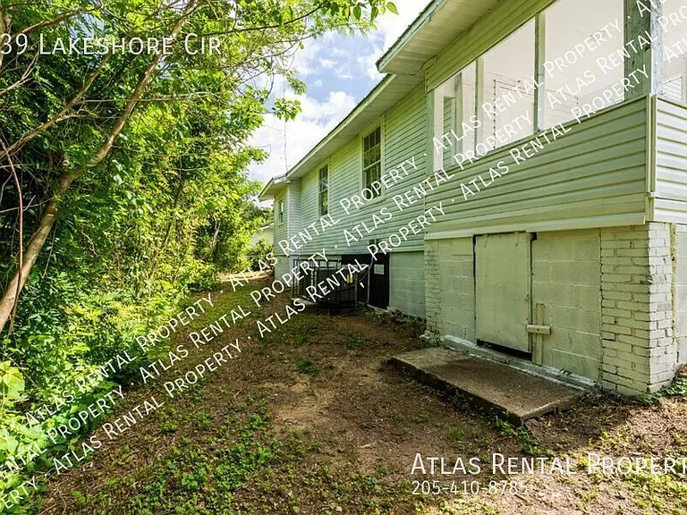439 Lakeshore Cir — Photo 5